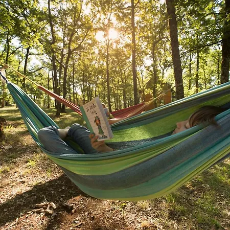 Le Bois De Faral Le Bastit