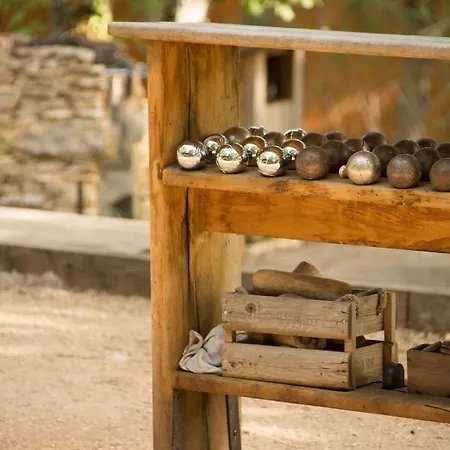 Le Bois De Faral * Le Bastit