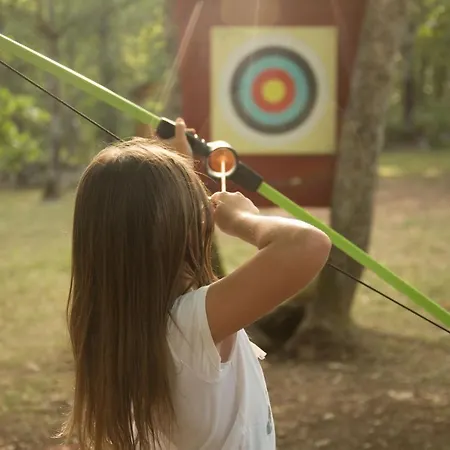 Le Bois De Faral * Le Bastit