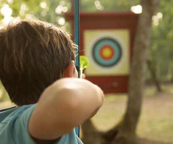 Le Bois De Faral Le Bastit