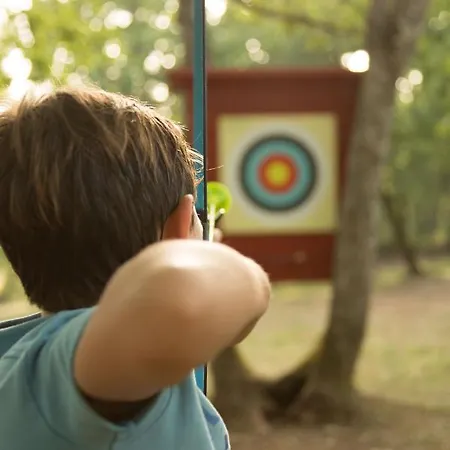 Le Bois De Faral Le Bastit