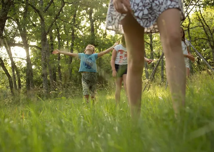 ホリデーパーク Le Bois De Faral *