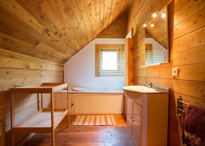 ホリデーパーク Le Bois De Faral